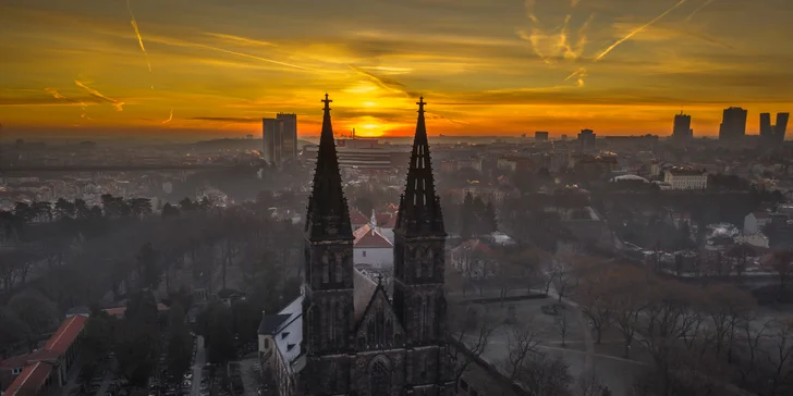 2hodinová procházka s průvodcem: Vyšehradem jinak, 27. prosince 2025 od 17 hodin