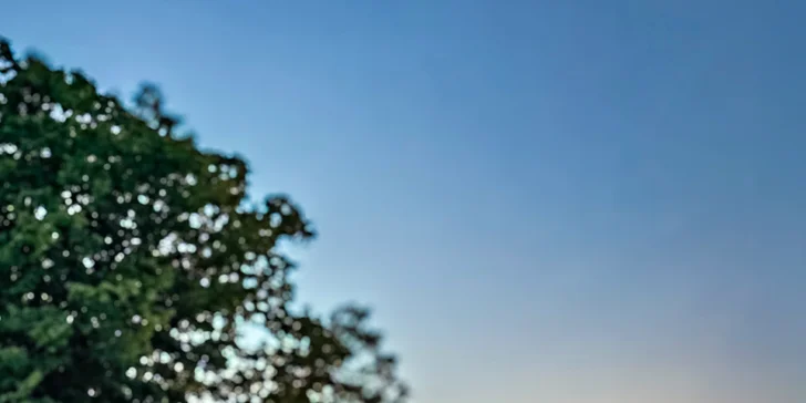 Motokeška: motorkářská hra plná výzev a hodnotných cen, trasy o délce až 250 km