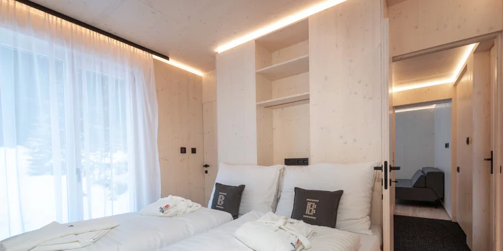 Dovolená v unikátních Björnson Tree Houses s novým venkovním wellness, 2 děti do 9,9 let zdarma