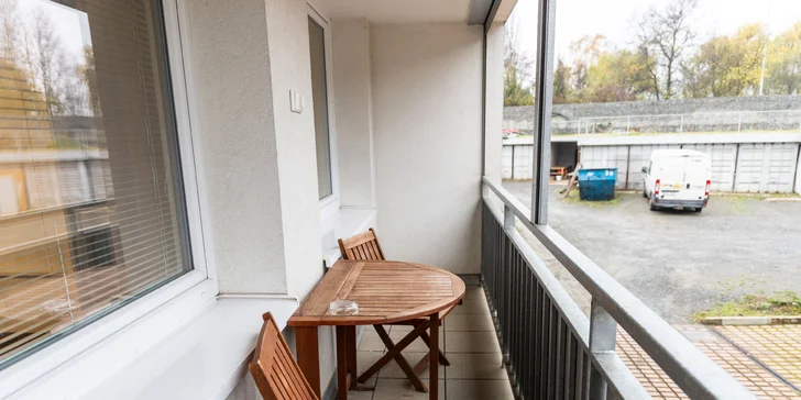 Pohoda a relax v Praze: moderní apartmány u Velké Chuchle, snídaně, wellness