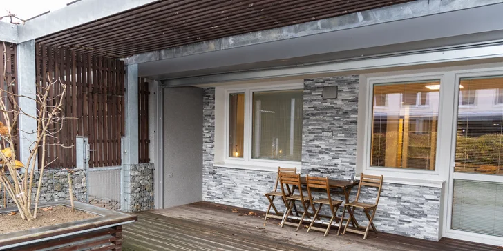 Pohoda a relax v Praze: moderní apartmány u Velké Chuchle, snídaně, wellness