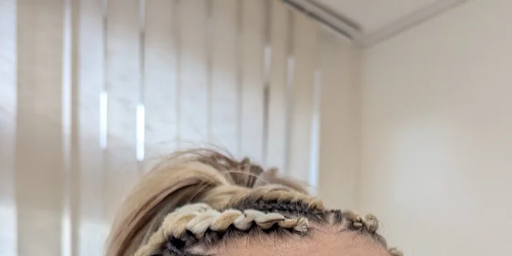 Permanentní make-up: obočí nebo linka v meziřasovém oblouku