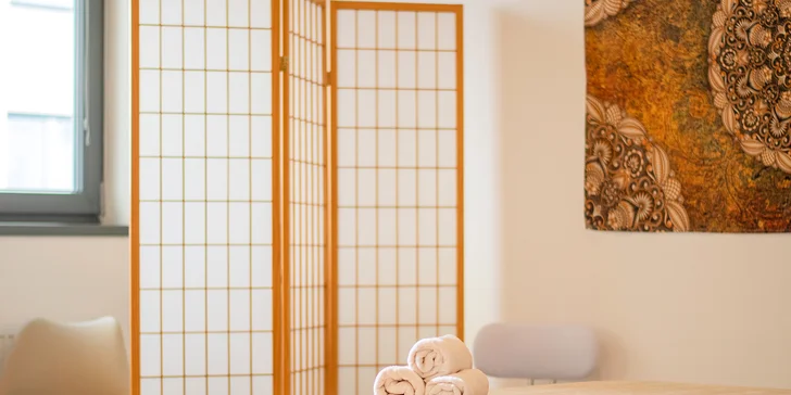 Uvolnění pro nastávající maminky: těhotenská aromaterapeutická masáž v délce 60 min.