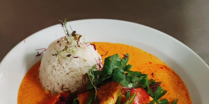 Sushi, nudle nebo kari: vouchery v hodnotě 500 až 2000 Kč do asijské restaurace