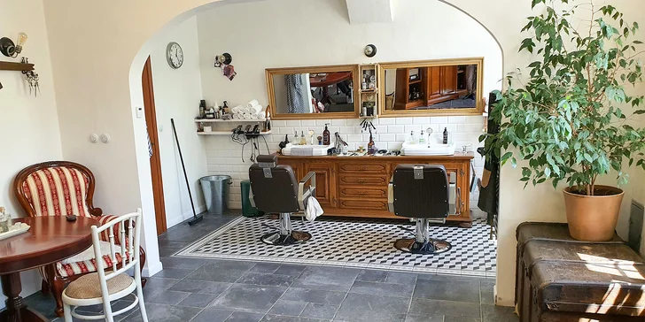 Pánské holičství: úprava vousů, holení i střih vlasů, 30 až 60 minut