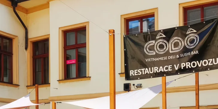 Sushi, nudle nebo kari: vouchery v hodnotě 500 až 2000 Kč do asijské restaurace