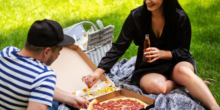 Turbo pizza: 1/4 pizzy podle výběru nebo voucher na 300 Kč na cokoliv