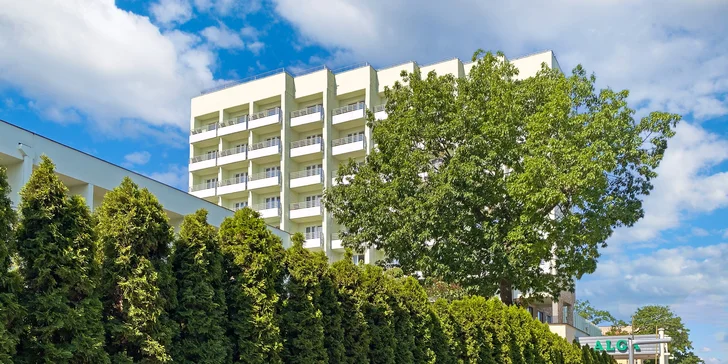 Dovolená u Baltu: hotel 400 m od pláže, strava, wellness i animační program