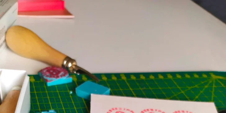 Semestrální kurz umělecké grafiky: 9 lekcí pro dospělé vč. pomůcek a závěrečné výstavy