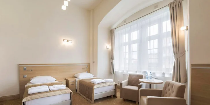 Dovolená v lázeňském městě Jelení Hora: snídaně i vstup do bazénu a sauny