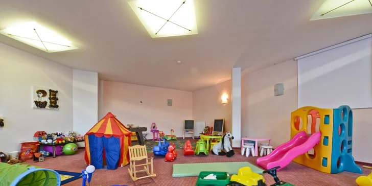 Zimní sportování i relax ve Vysokých Tatrách pro dva
