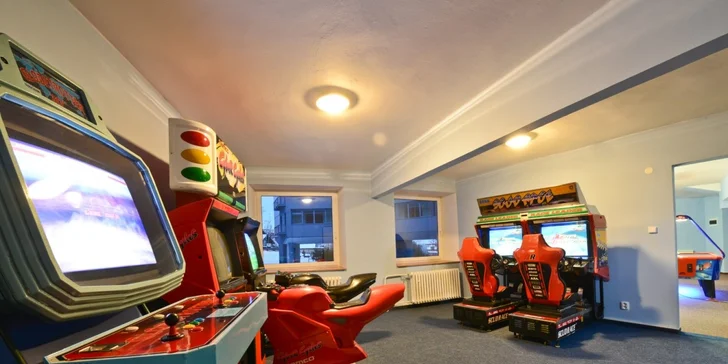 Zimní sportování i relax ve Vysokých Tatrách pro dva