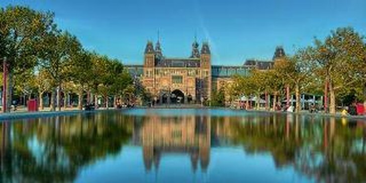 1494 Kč za víkendový zájezd do Holandska. Ráj květin a tulipánů Keukenhof, prohlídka Amsterdamu s průvodcem i skanzen s větrnými mlýny. 