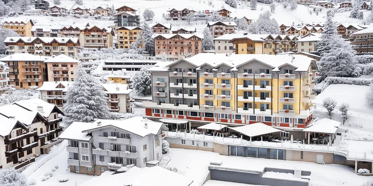 Parádní resort v italských Alpách: hotel v Trentu se snídaní a neomezeným wellness