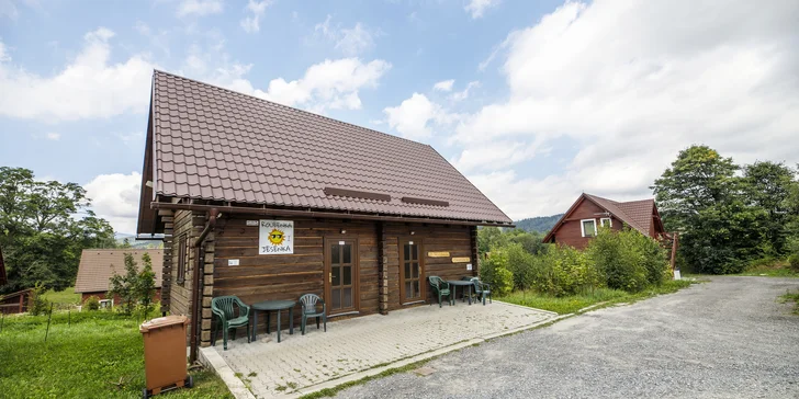Pohoda uprostřed Jeseníků: vybavený apartmán v roubence
