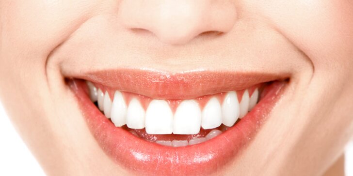 Luxusní bělení zubů bez peroxidu - okamžitý účinek