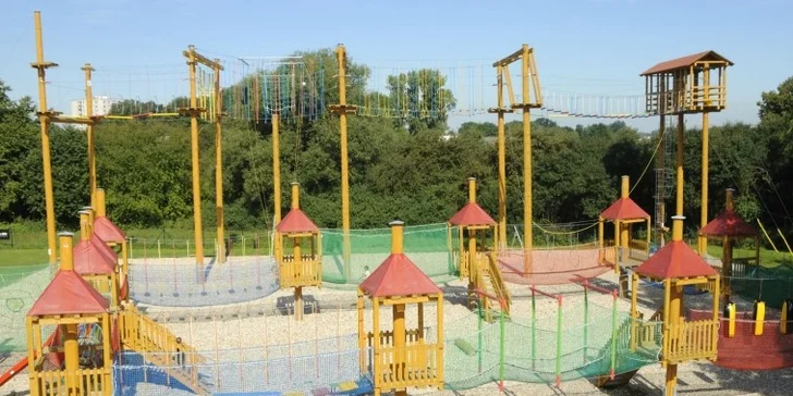 59 Kč za DVA dětské 2hodinové vstupy na "Lanáčka" do lanového centra. Dobrodružství a zábava pro vaše děti se slevou 51 %.