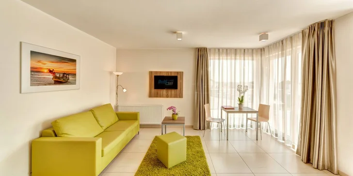 Apartmán Junior (26–34 m²) už je vybavený i kuchyňským koutem, v některých je k dispozici i přistýlka.