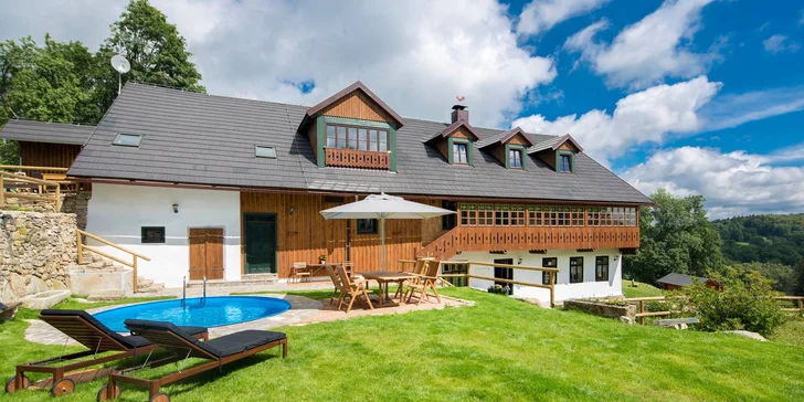 Pobyt v srdci Šumavy: krásny horský hotel s raňajkami aj možnosťou wellness