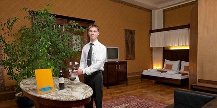 4496 Kč za přepychový pobyt pro dvě osoby na dvě noci v úchvatném zámku Chateau Kotěra. Designové pokoje, dva degustační večery, masáže a mnoho dalšího s luxusní slevou až 60 %.
