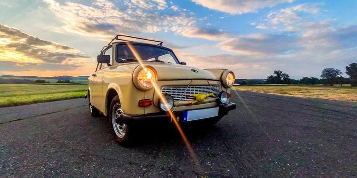 Zážitková jazda ako vodič alebo spolujazdec na legendárnom vozidle TRABANT 601S: 15, 30 alebo 60 minút nostalgie