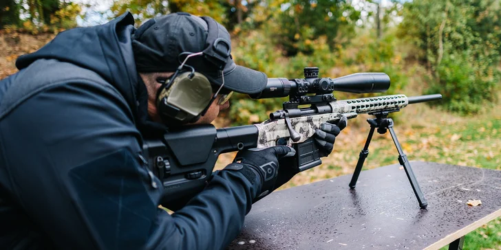 Dynamická zážitková střelba z krátkých i dlouhých zbraní, 114 výstřelů, 2–3 hodiny