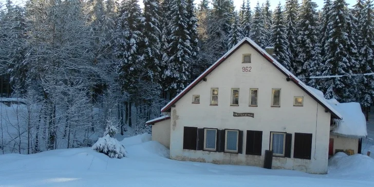 Lyžařský pobyt v Jizerských horách na víkend pro 2 osoby
