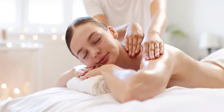 Dokonalé uvolnění: regenerační, relaxační a lávové masáže na 30-90 minut