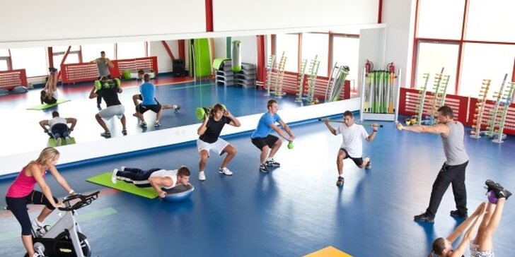 Osobní tréninky s fitness trenérem ve fitness centru SAREZA v areálu krytého bazénu v Ostravě - Porubě