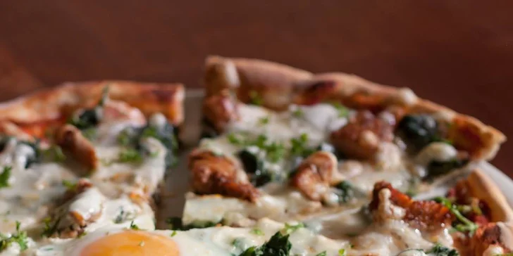 Dvě italské pizzy - výběr z oblíbených variací