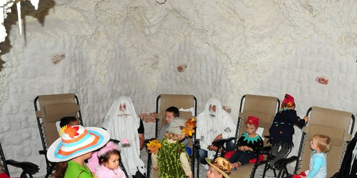 Vstup do solno-jodové jeskyně v Baby centru Šikulka pro dospělé i děti