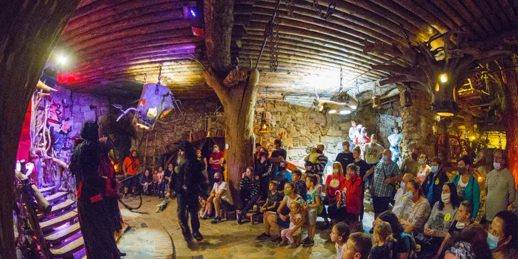 Čaká vás 60 minútový program s čertmi a 20-30 min. prehliadka 2. okruhu pekla