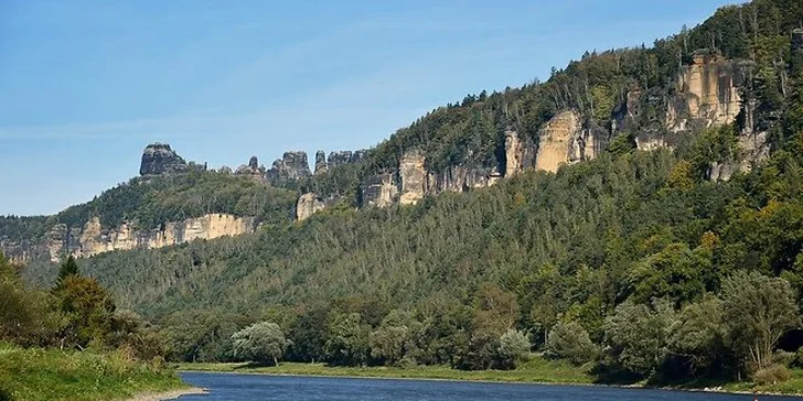 Plavba do Drážďan s obědem, rautem i živou hudbou