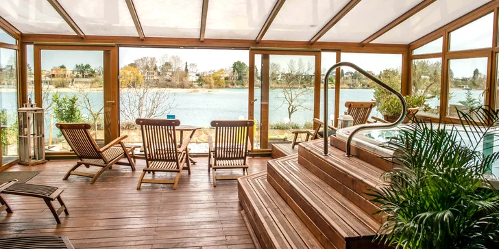 Wellness Fürst: sauny,vírivka, bazén aj priamy vstup do jazera