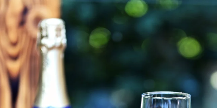 V nabídce je také voucher na lahev sektu nebo 2 sklenky prosecca.