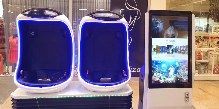 Na 1 nebo 2 osoby tu čekají atrakce v 9D virtual reality, které vás přenesou do jiného světa. 