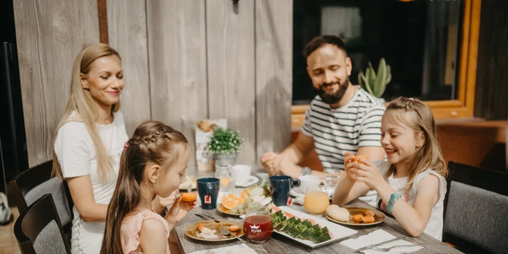 Pokud si zvolíte variantu s polopenzí, čekají vás také lahodné večeře formou výběru z menu.