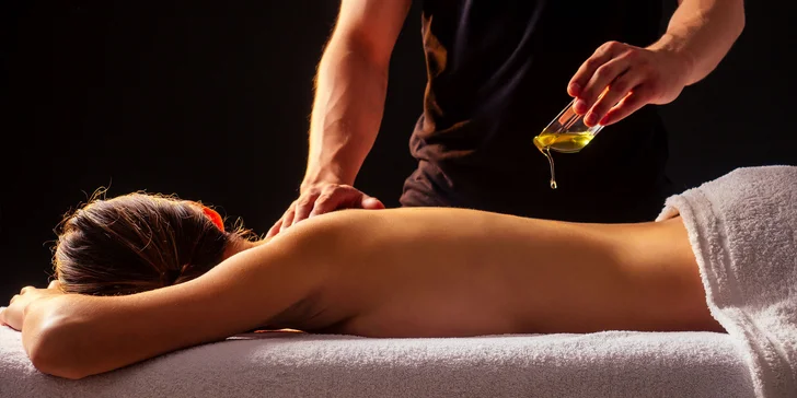 Celotelová ayurvédska masáž so saunou a iné masážne procedúry pre zdravie