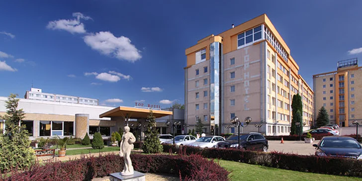 Romantický pobyt pro dva v TOP HOTELu Praha **** s neomezeným vstupem do wellness centra