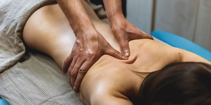 Uvoľňujúce masáže, akupresúra či naprávanie tela pri migréne