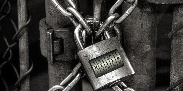 Online escape hra Reportér v Brlohu: Nájdite dôkazy zločinu