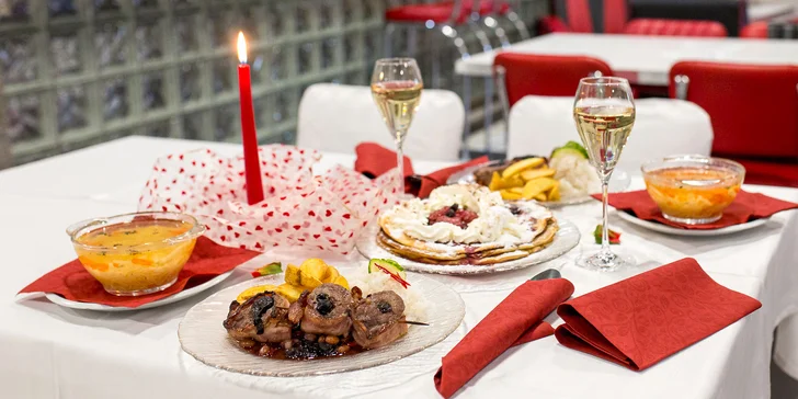 Trojchodová večera s fľašou sektu v Atelier Caffe & Restaurant