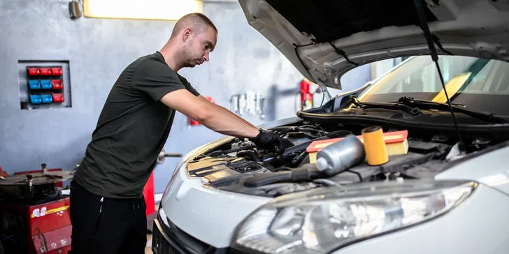 Výmena oleja a filtrov s materiálom v cene + servisná prehliadka vozidla