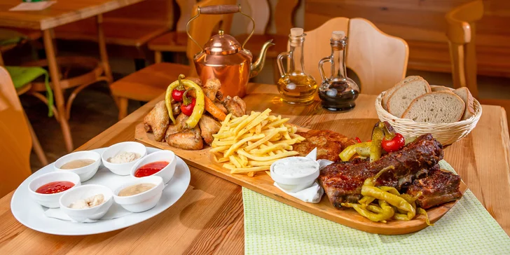 Pivo, rebrá či celý lopár mäsových dobrôt v Carisime