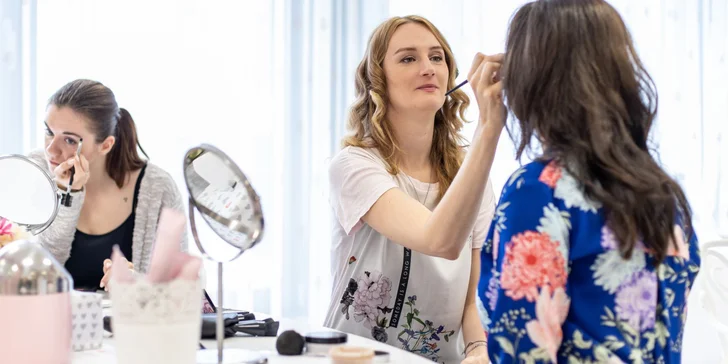 Kurz líčenia pre Vás a aj Vašu kamarátku