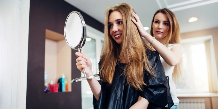 Dámsky strih, melír alebo farbenie vlasov v salóne Sakura