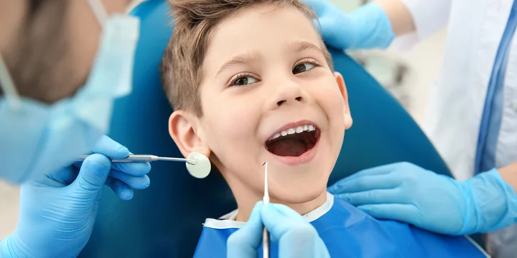 Profesionálna dentálna hygiena s pieskovaním pre deti i dospelých