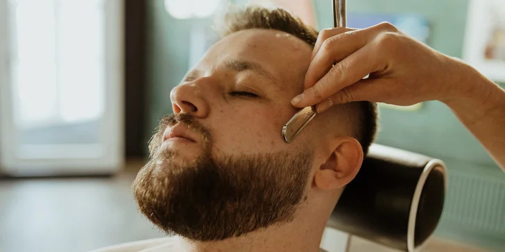 Strih, úprava brady či 2-hodinová kompletná barberská starostlivosť