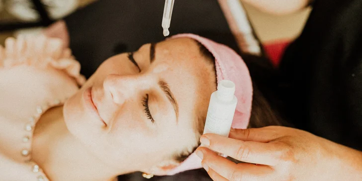 Kozmetické ošetrenie pleti alebo darčekové balíčky v salóne Pure