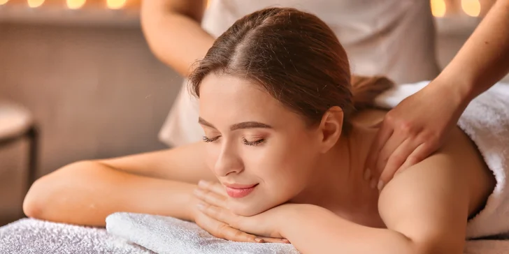 Masáže: klasická, reflexná, bankovanie či lymfodrenáž tváre alebo kraniosakrálna terapia